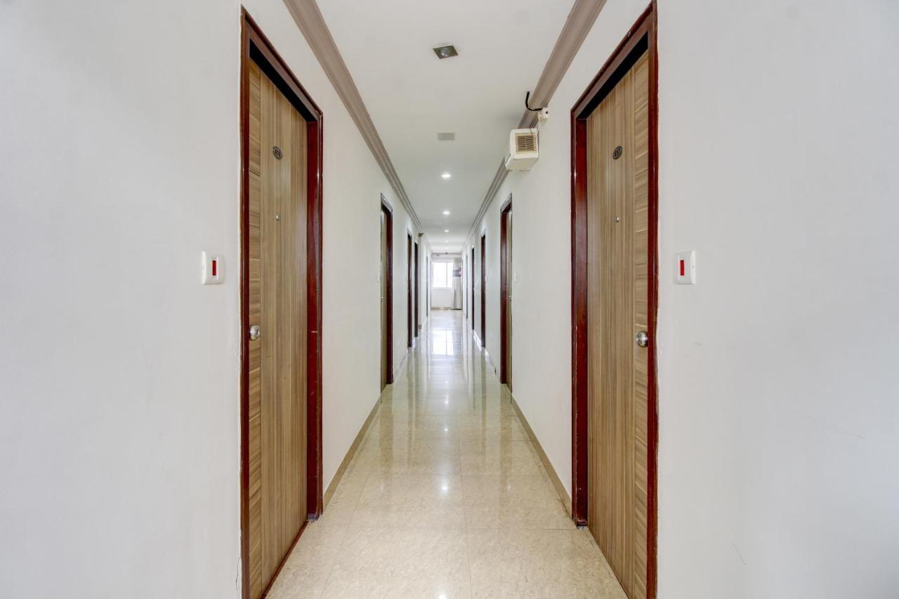 Hotel La Sara Regent Bangalore Esterno foto