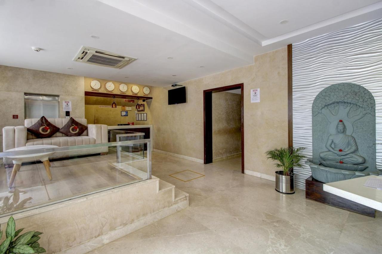 Hotel La Sara Regent Bangalore Esterno foto