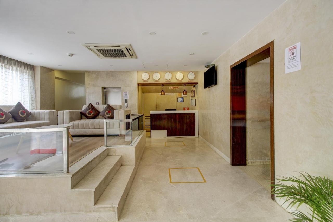 Hotel La Sara Regent Bangalore Esterno foto