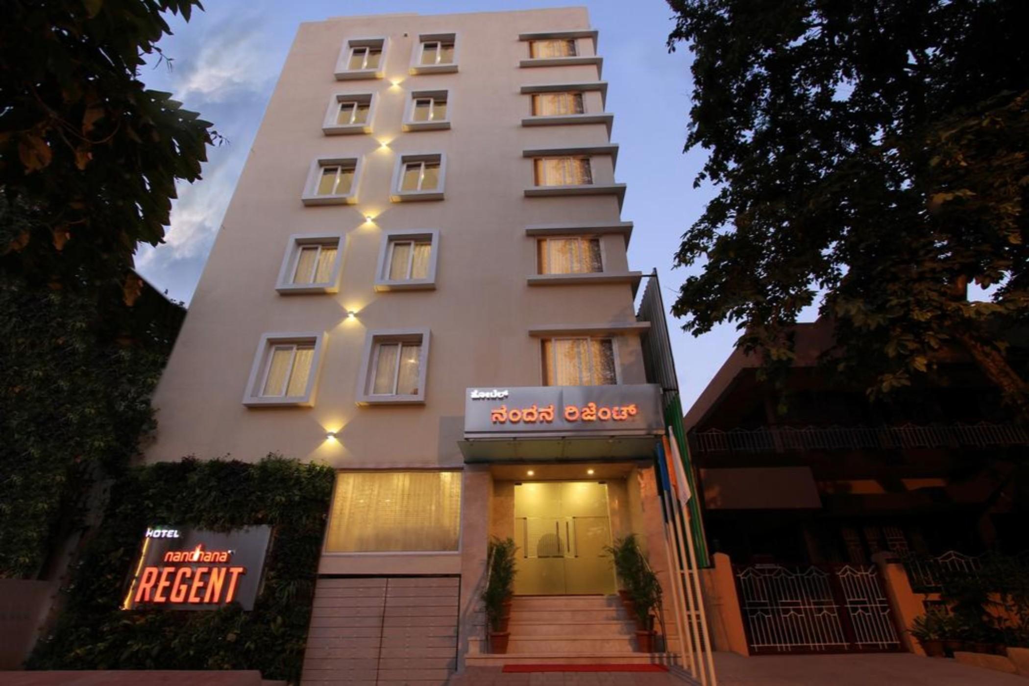 Hotel La Sara Regent Bangalore Esterno foto